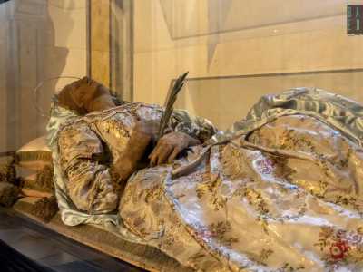 rimaste qui sino al 1939, anno in cui sono state spostate nella cripta della Cattedrale di San Sabino